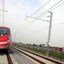 Milano-Bologna, ritardi fino a 2 ore sull'alta velocità per la presenza di persone sui binari