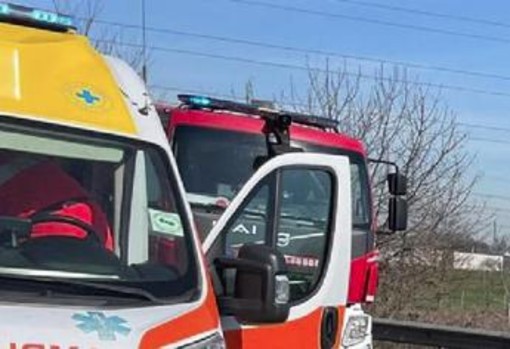 Frontale tra auto a Cesenatico, un morto e due feriti sulla statale Adriatica Frontale tra auto a Cesenatico, un morto e due feriti sulla statale Adriatica