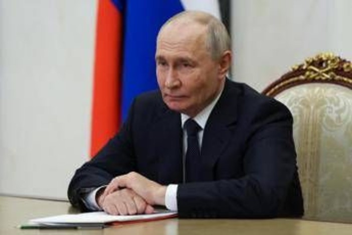 Ucraina-Russia, Kiev spezza l'assedio di Putin nel Donetsk. Gli inviati di Zelensky in Usa