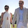 Harry e Meghan potrebbero realizzare nuovi documentari: la famiglia reale trema