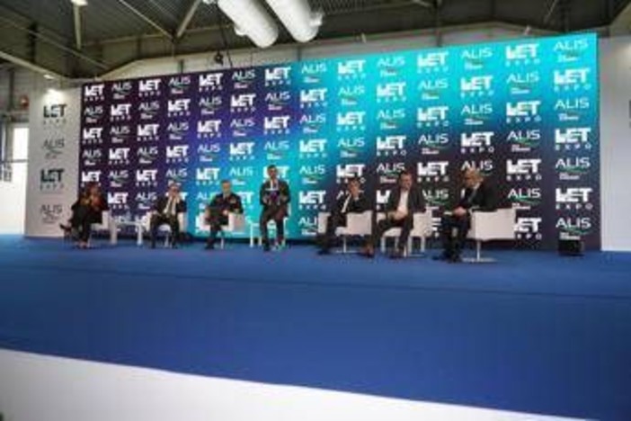 Sottoscritta convenzione tra Polizia e Alis per la sicurezza cibernetica nel settore della Logistica Sottoscritta convenzione tra Polizia e Alis per la sicurezza cibernetica nel settore della Logistica