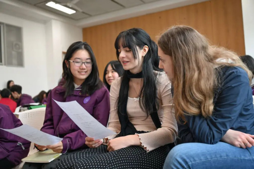 Cina, studenti italiani a Chongqing con un programma di scambio culturale