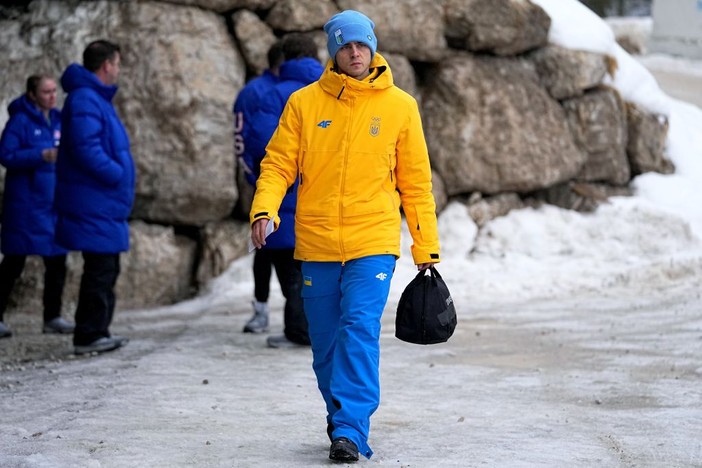 Milano-Cortina, escluso l’ucraino Heraskevych per il caso del casco commemorativo