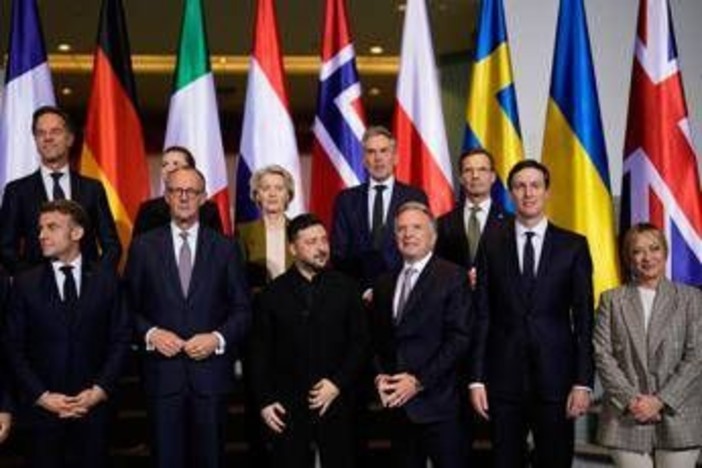 Ucraina, Meloni a Berlino con i leader europei: "Una forza multinazionale per Kiev" Ucraina, Meloni a Berlino con i leader europei: "Una forza multinazionale per Kiev"