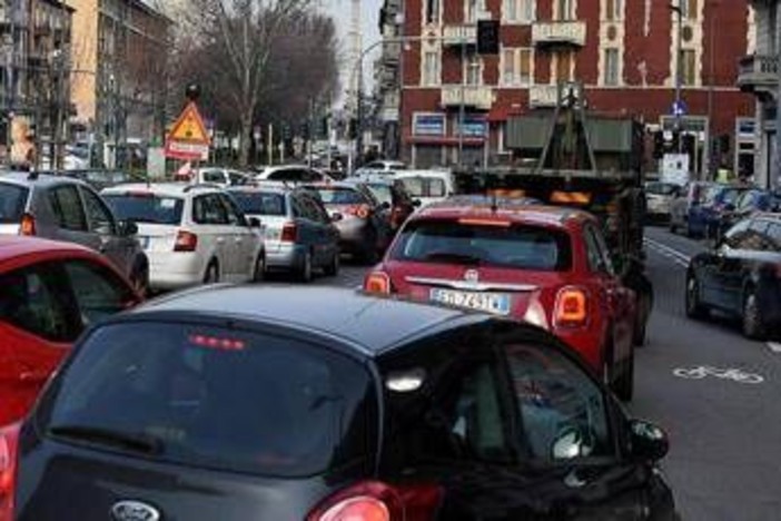 Patente a 17 anni, arriva il via libera del Parlamento europeo