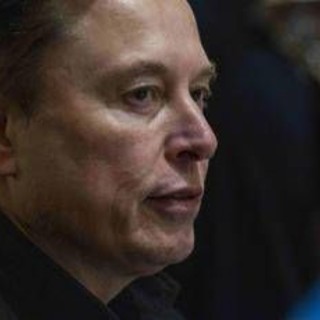 Elon Musk e la crisi migratoria di Ceuta: "E' un'invasione, Spagna sarà distrutta" Elon Musk e la crisi migratoria di Ceuta: "E' un'invasione, Spagna sarà distrutta"