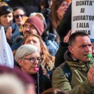 Scuola, sciopero nazionale venerdì 16 ottobre: docenti e dirigenti in piazza