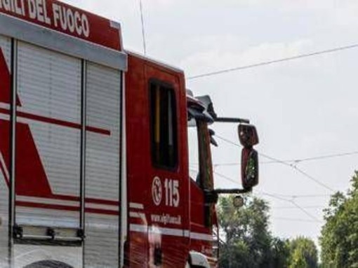 Valtellina, scuolabus con 7 ragazzini a bordo sbanda e finisce in un torrente Valtellina, scuolabus con 7 ragazzini a bordo sbanda e finisce in un torrente