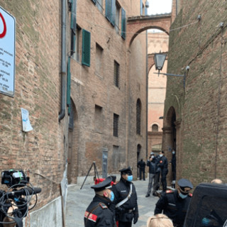 David Rossi, il giallo della valigetta 24 ore: Commissione inchiesta farà approfondimenti