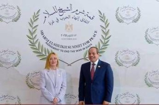 A Sharm il bilaterale Meloni-al Sisi: "Insieme per la pace in Medio Oriente"