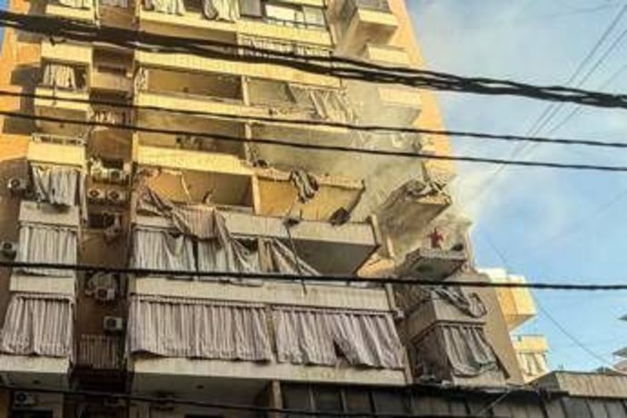 Libano, raid Israele su Beirut: "Obiettivo era capo di stato maggiore Hezbollah"