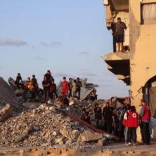 Gaza, media: "Israele non sa dove siano le salme di 4 dei 13 ostaggi ancora nella Striscia"