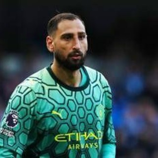 Donnarumma litiga con un tifoso del Liverpool: "Sei un imbroglione"