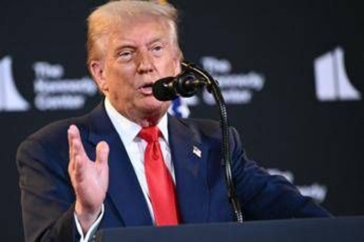 Trump, corte d'appello New York annulla maxi-multa da mezzo miliardo Trump, corte d'appello New York annulla maxi-multa da mezzo miliardo