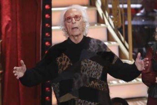 Mughini a La volta buona: "Ho avuto una rara malattia, ora non mi chiama più nessuno"